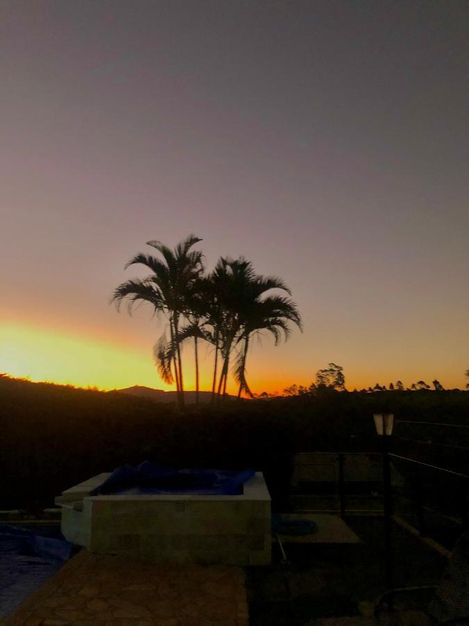 Chacara Tha&Thi Cond Fechado Wi Fi Spa E Pisc Aquececimento Solar ボン・ジェズース・ドス・ペルドエンス エクステリア 写真